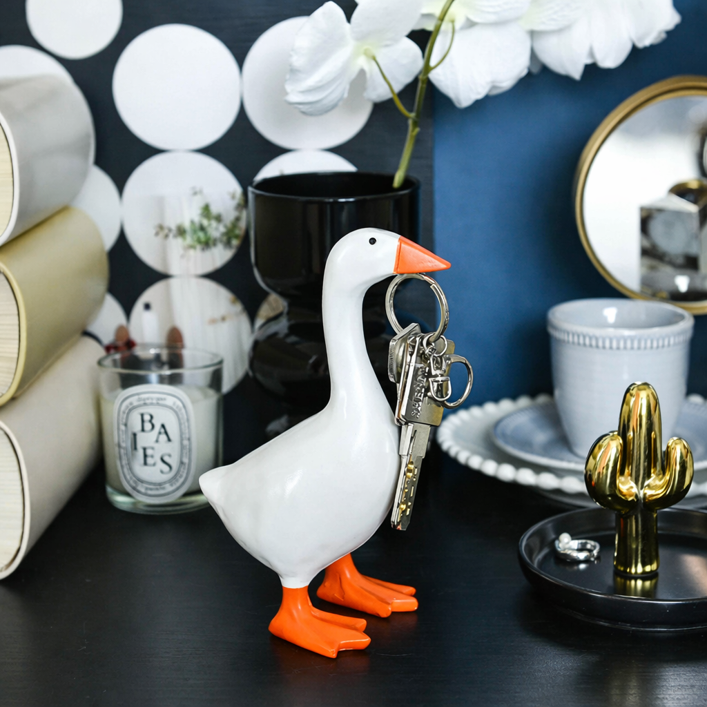 Magnetic Goose Key Holder Figurine